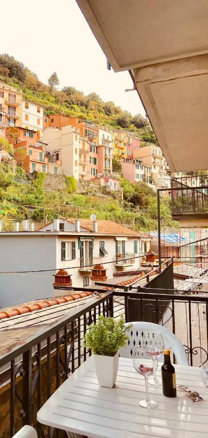 Lory'S Suite Manarola Bagian luar foto